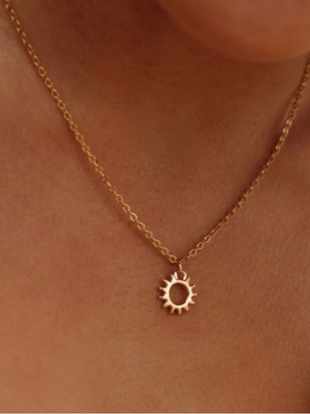 Atolea sun pendant
